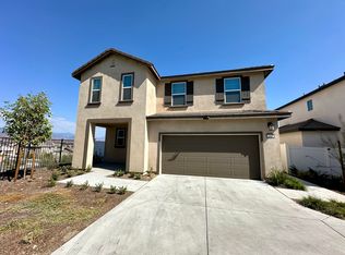 2507 Gunner Ridge Way, Rialto, CA 92377