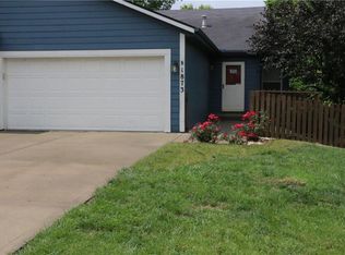 1873 Chickadee Dr, Liberty, MO 64068