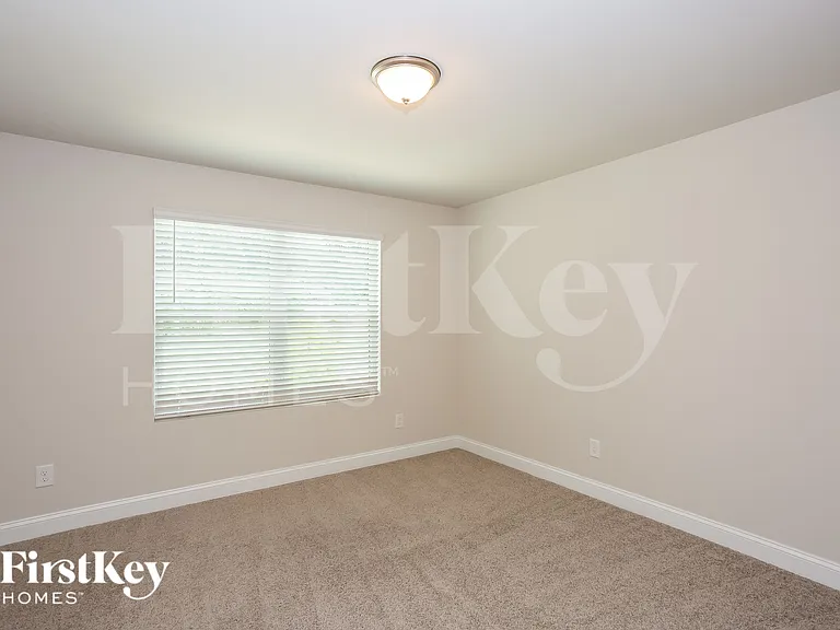 5225 Cobblestone Glen Dr — Photo 16