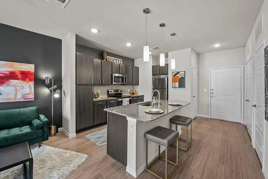 Redbird Ridge Apartments — Photo 2