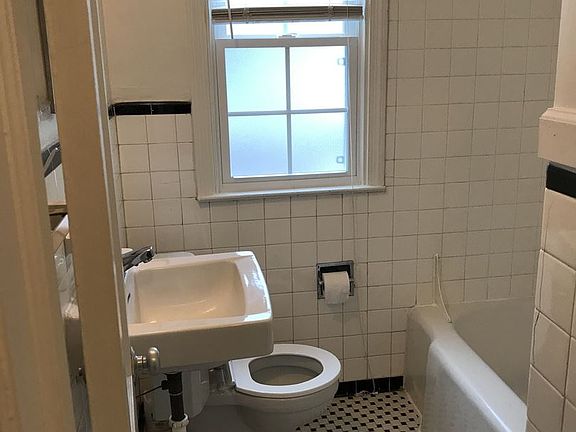 5th image of 705 N Eugene St APT B1