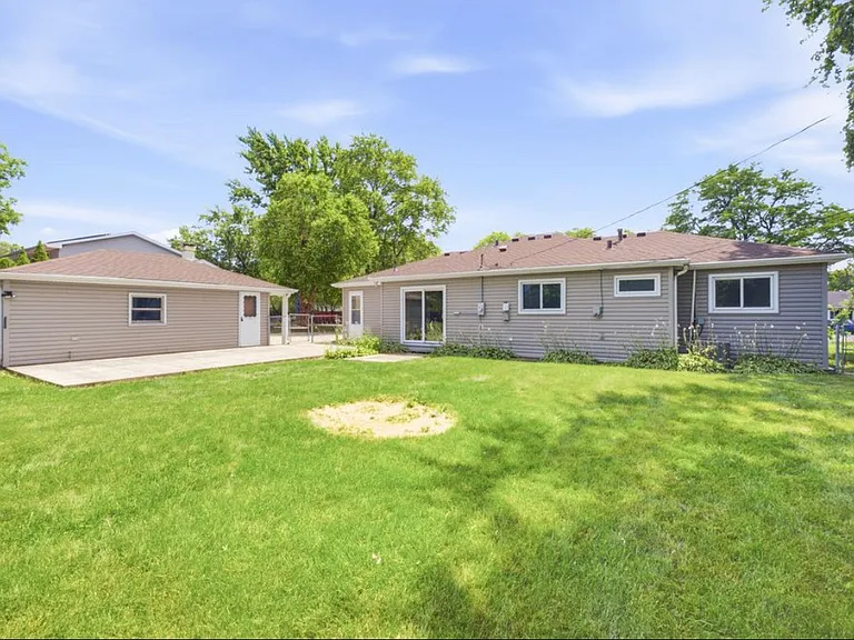 440 Aster Ln — Photo 6