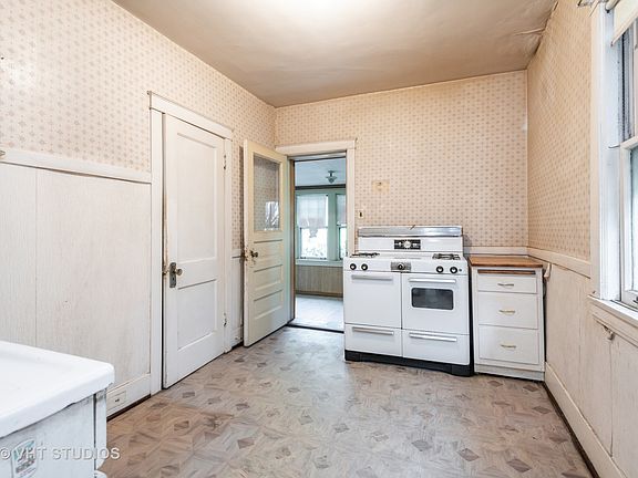 5th image of 3817 N Richmond St