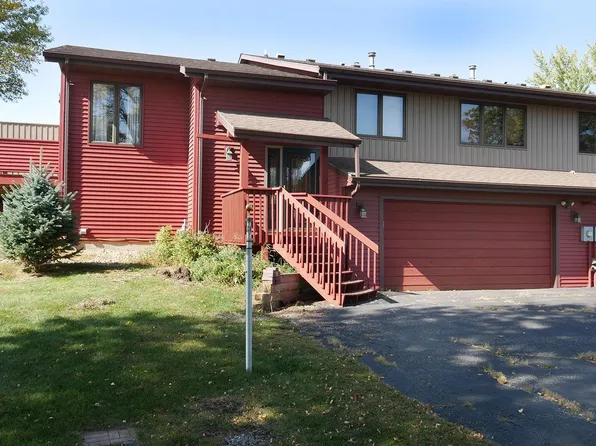 2106 9th St E, Glencoe, MN 55336