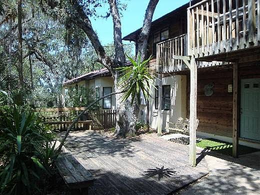1st image of 13 Debra Ln
