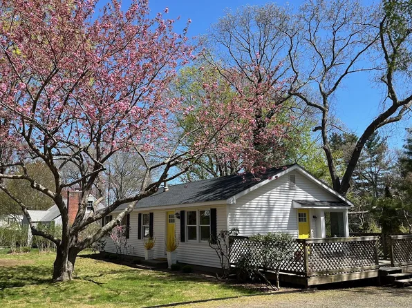 55 Woodland Road, Madison, CT 06443