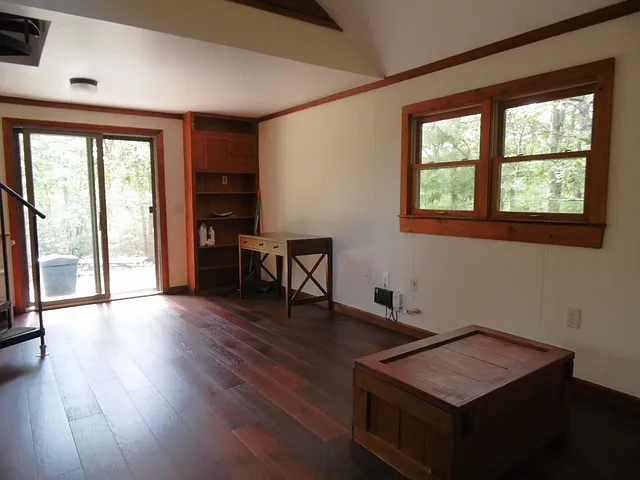 39 Old Coach Rd — Photo 2