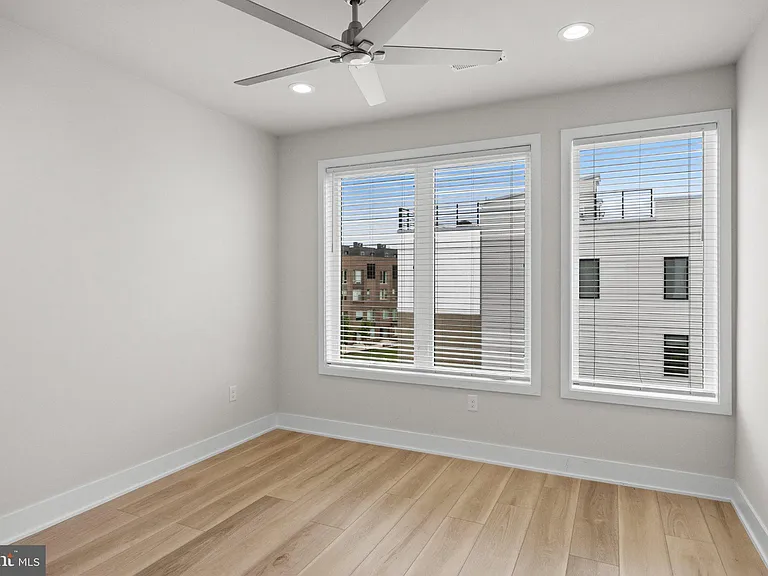 2150 Northbank Pl #143 — Photo 27