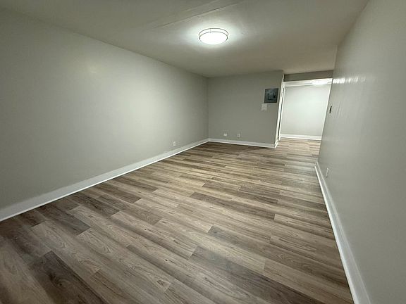 2nd image of 490 New York Ave APT 1D