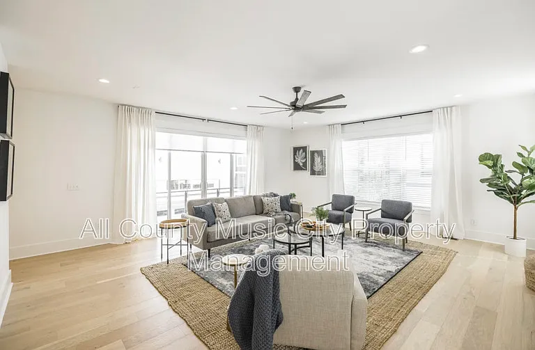 507 Summit St — Photo 10