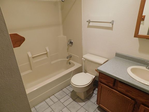5th image of 261-271 Oakwood Ave #261-02