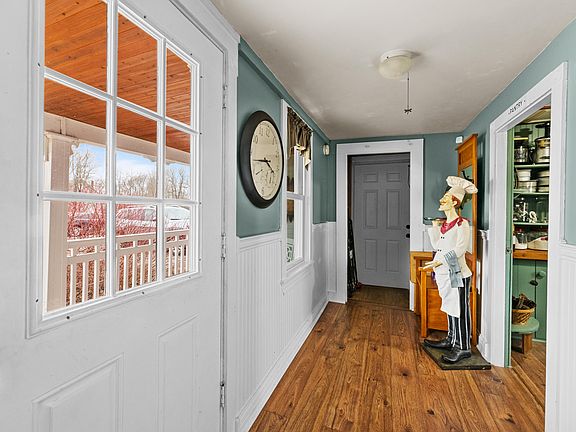 3rd image of 18 Blinn Hill Road