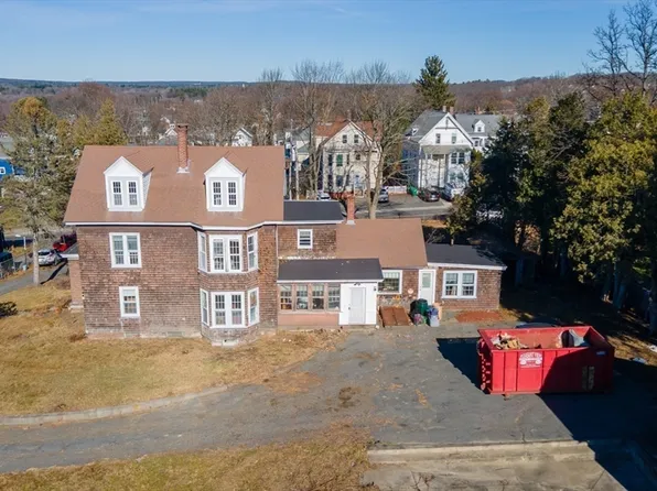 117 Water St, Clinton, MA 01510