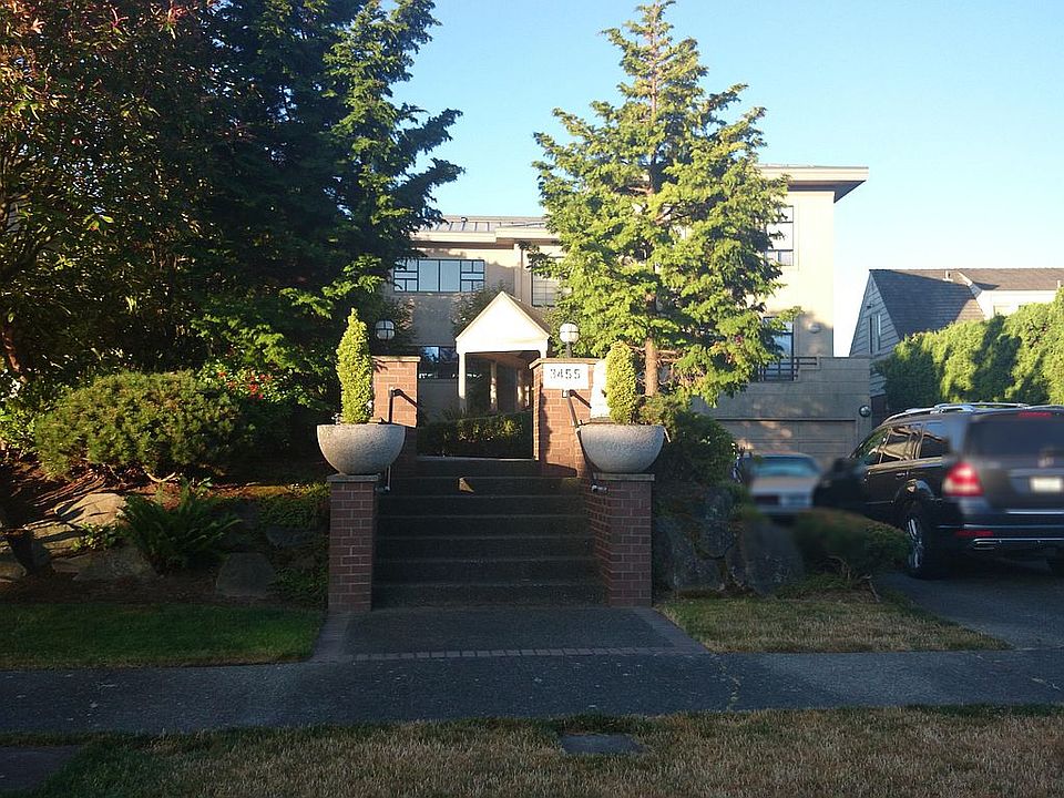 2nd image of 3455 W Blaine St