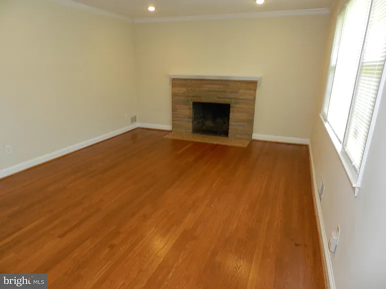 4901 Braymer Ave — Photo 9
