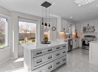 1 Dixon Ct, Barrie, ON L4N 7H1