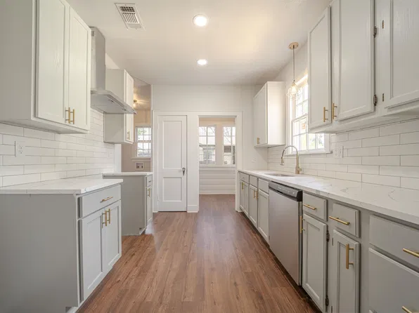 417 E Meredith St, Marshall, TX 75670