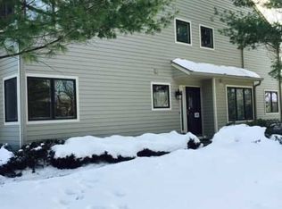 25 Spruce Run #25, Ramsey, NJ 07446