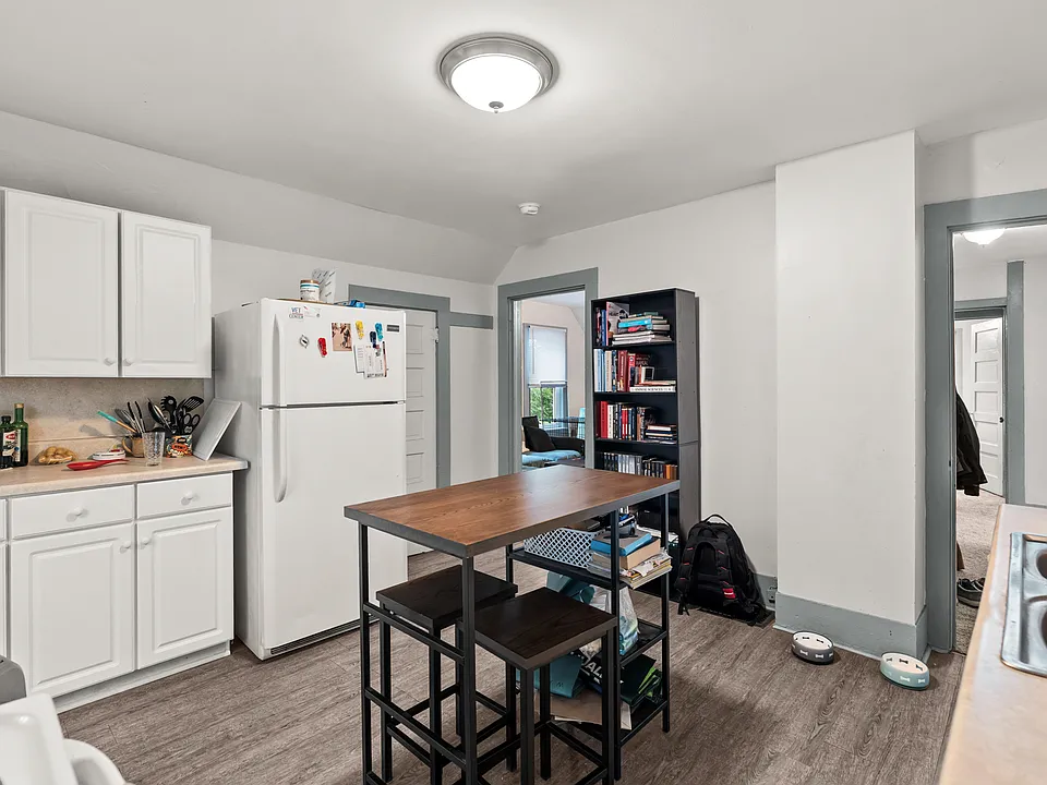 1108 Grand Ave