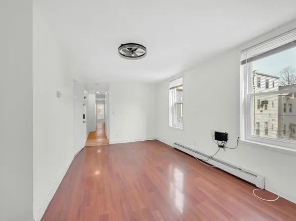 811 Montgomery Street image 1 of 16