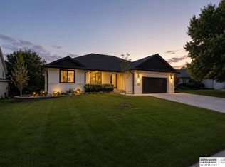 15821 N 2nd St, Bennington, NE 68007