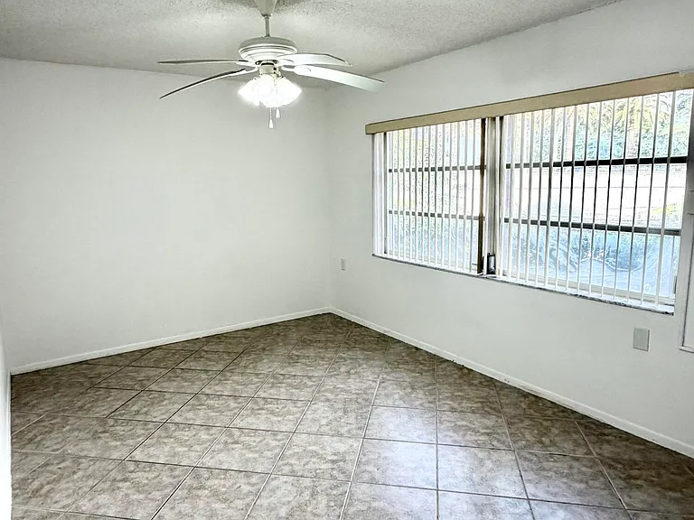 1101 Bahama Bnd #A1 — Photo 14