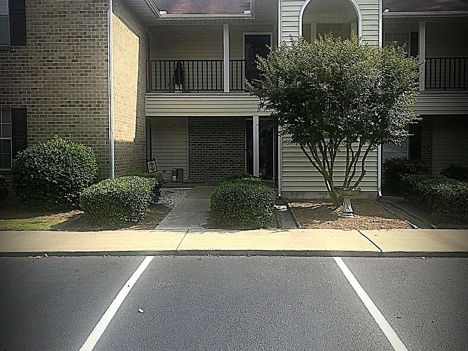 1st image of 2904 Mulberry Lane #B