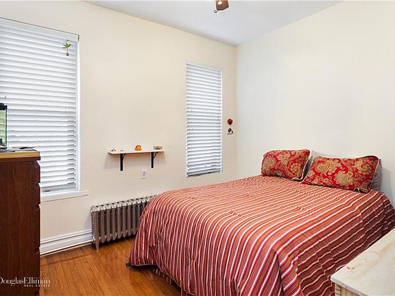 4th image of 240 W 112th St APT 3W
