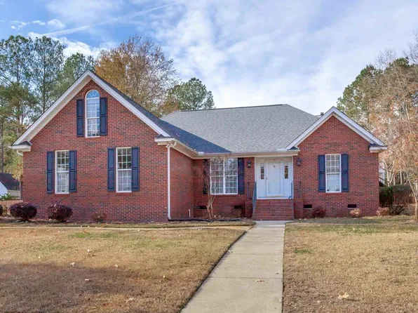 345 Bloomsbury Cir, Camden, SC 29020