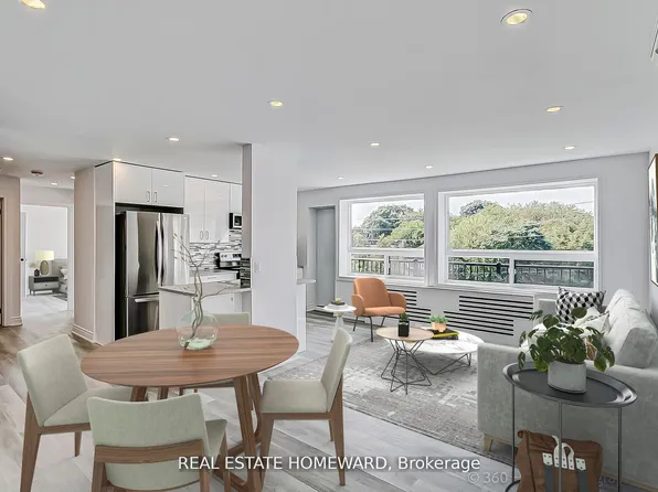 419 Woodbine Ave #4, Toronto, ON M4L 3P7