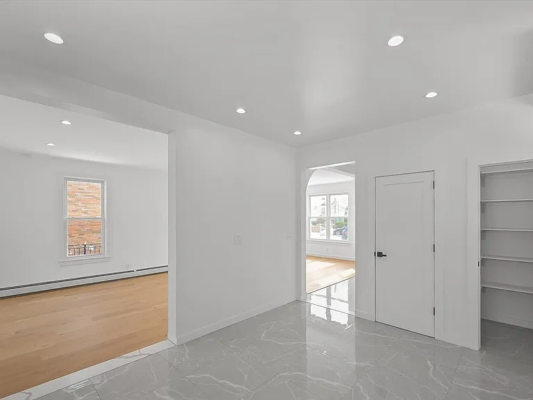 154-25 13th Ave — Photo 10