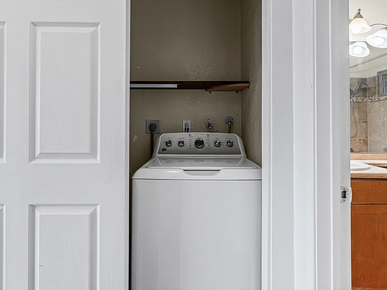 2257 Worden St #3 — Photo 4