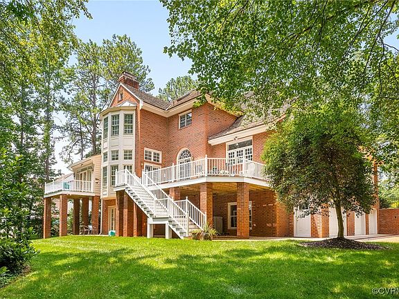 4th image of 121 Brookschase Ln