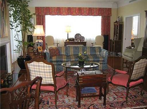 3rd image of 3203 Bayshore Blvd Unit 502