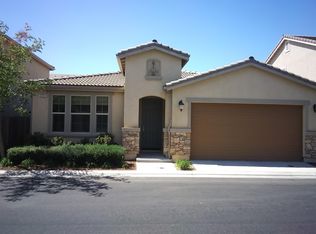 3262 Monviso Ln, Clovis, CA 93619