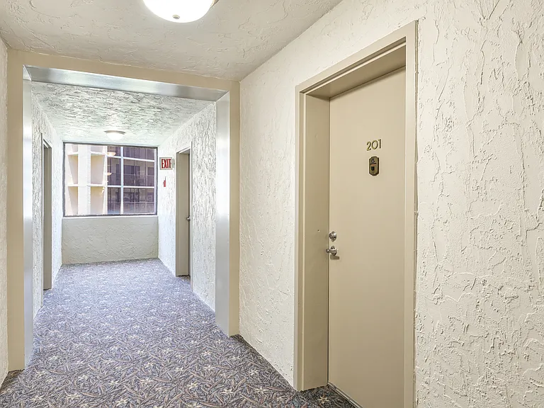 6116 43rd St W #201DAPT-201D — Photo 3