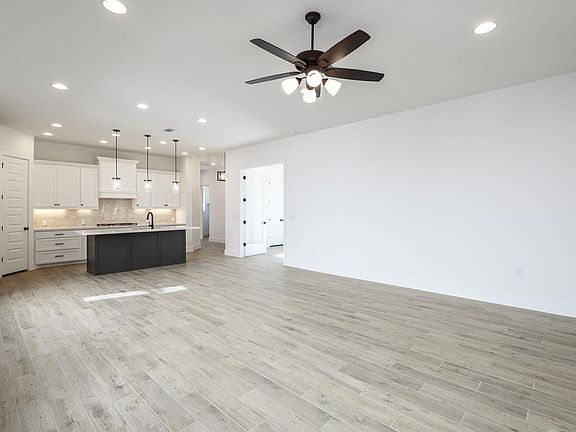 3rd image of 7002 Stitzel Weller Dr