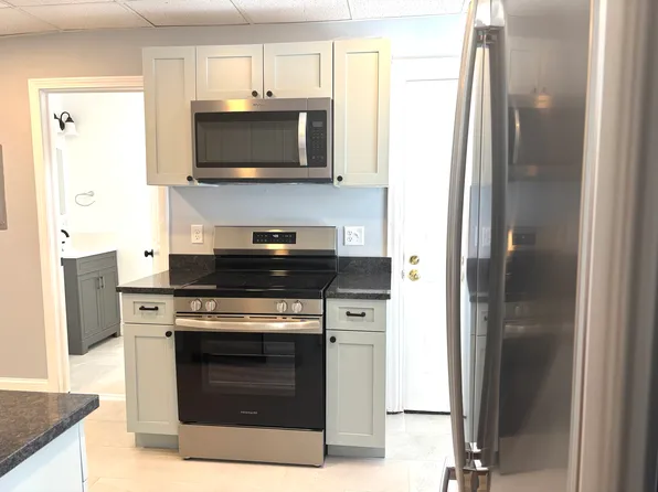 130 Division St #1, North Attleboro, MA 02760