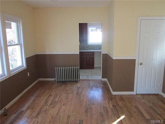3rd image of 4417 Edson Ave