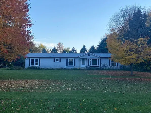 14170 E West Ave, Fulton, MI 49052
