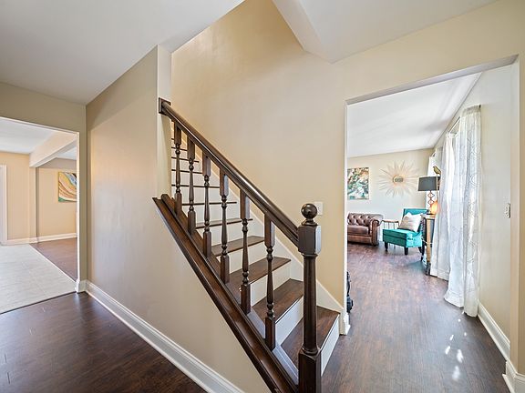 4th image of 1305 Marengo Ct