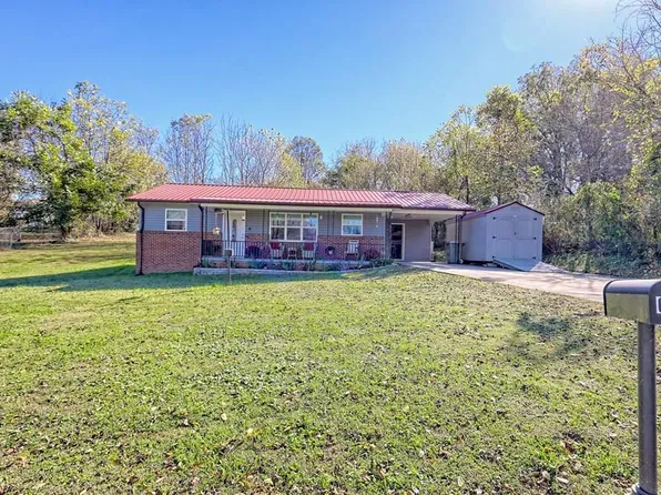 60 Tarrent St, Andrews, NC 28901