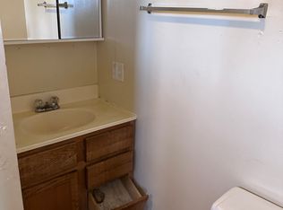 607 NE 3rd Ave #1, Aledo, IL 61231