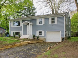 43 Overhill Rd, Warren, RI 02885