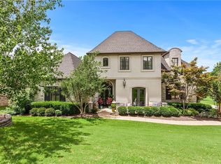 2969 N Acadiana Ct, Fayetteville, AR 72703