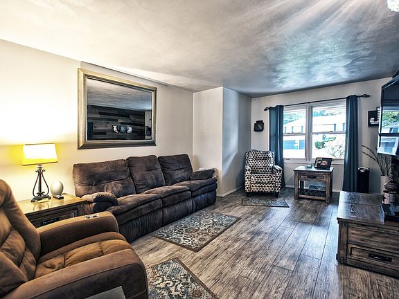 3rd image of 26942 Aspenwood Dr