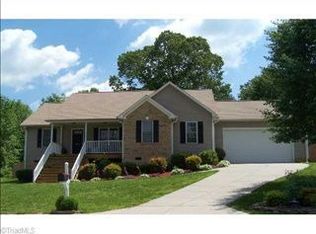 813 Kensal Green Ct, Kernersville, NC 27284