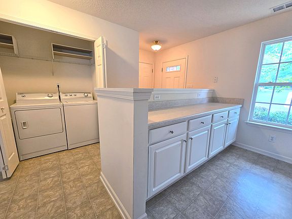 5th image of 5641 Fellowship Dr