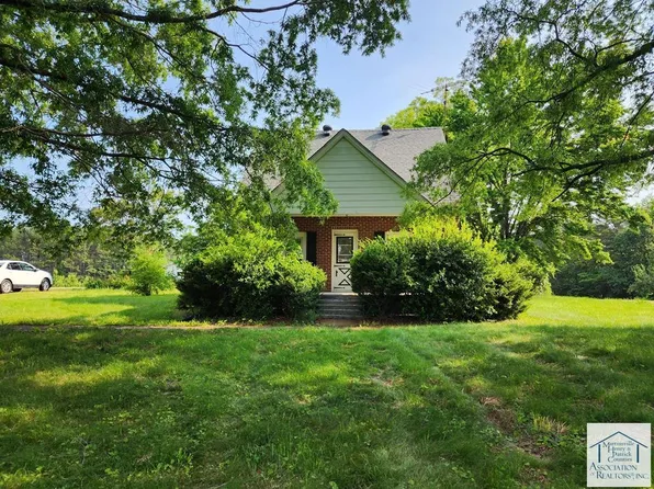 225 Breckenridge Cir, Axton, VA 24054