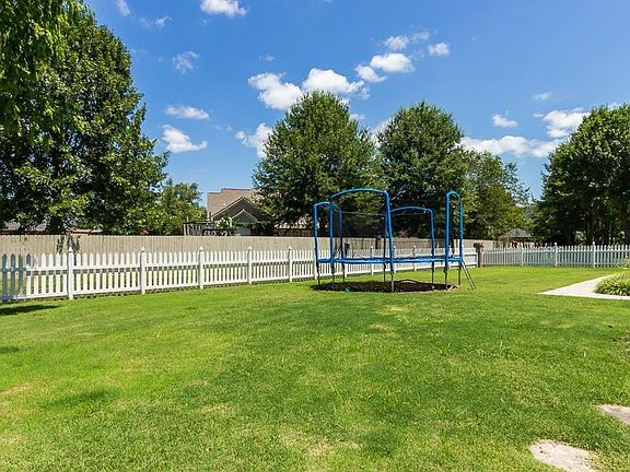 4th image of 2605 Sandalhaven Dr SE